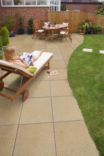 Picture of Perfecta Smooth Garden Paving 450mm x 450mm x 35mm